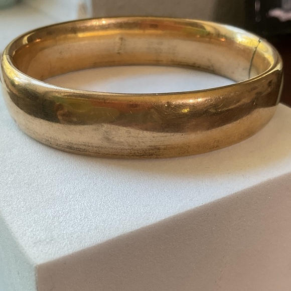 Antique Carved Gold Tone Engraved Bangle Bracelet - Picture 6 of 11